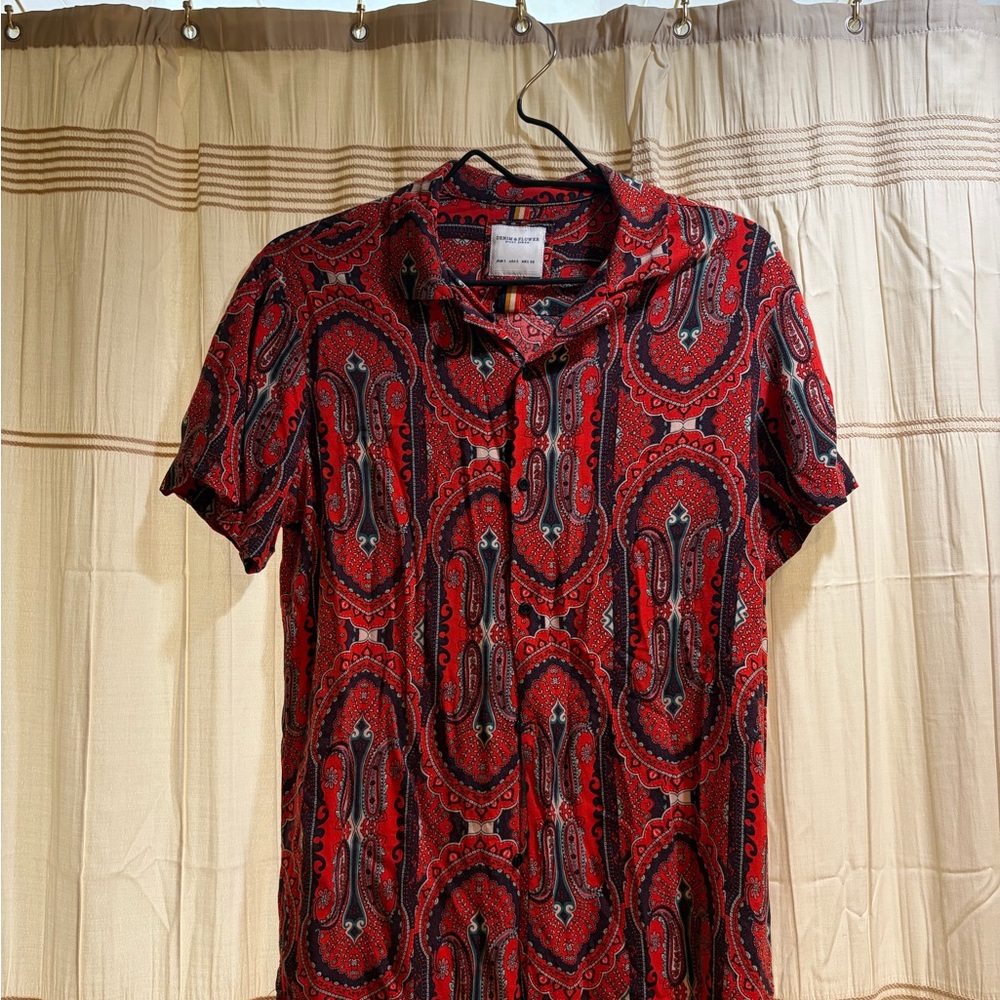 Red Paisley Short-Sleeve Men’s Shirt